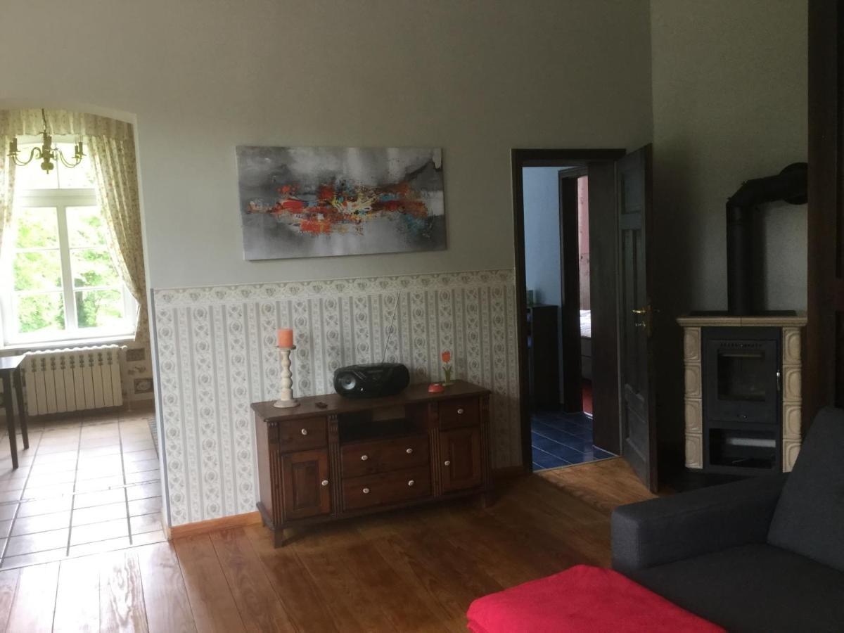 Exklusive Ferienwohnungen im Gutshaus Viezen Bernitt Exterior foto